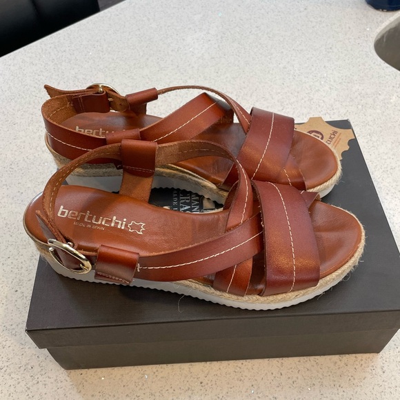 Leather wedges - Picture 6 of 12